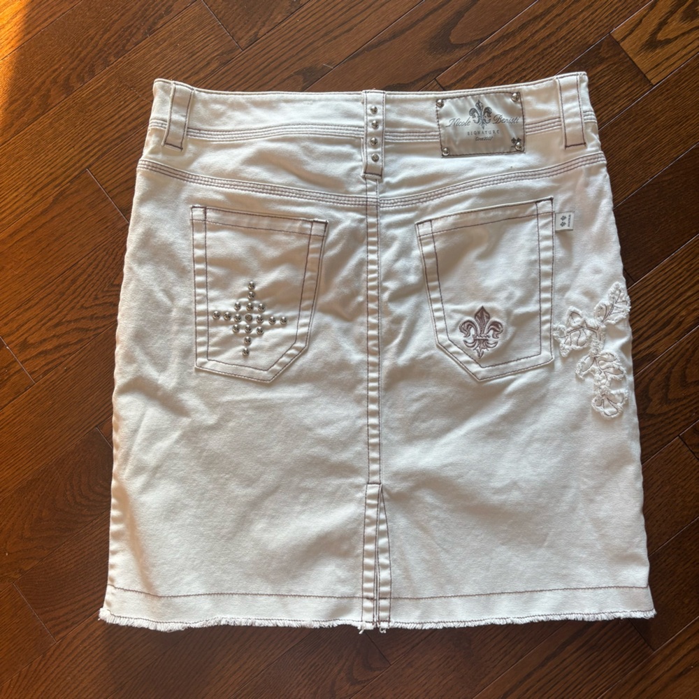 White Denim Skirt with Embroidery